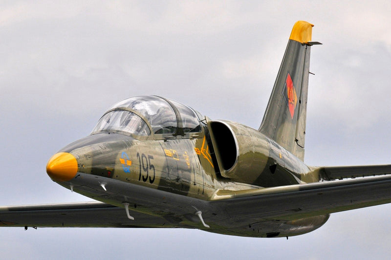 fighter-jet-sliding-in-air