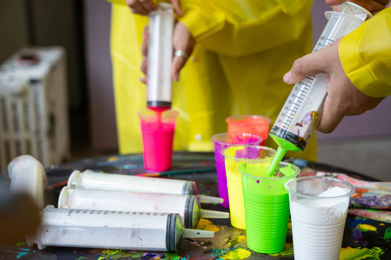 filling-with-paint