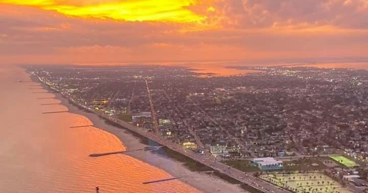 Galveston Sunset Helicopter Tour For 2