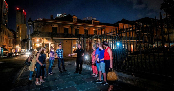 ghost tour noal.jpg