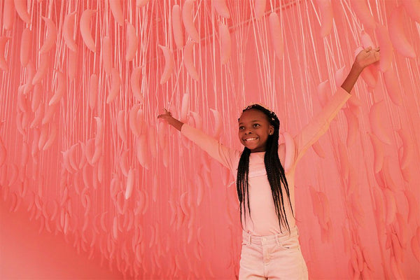 girl-in-pink-room