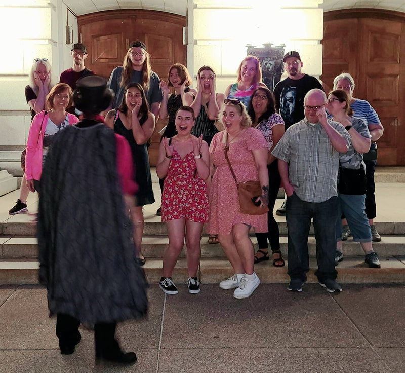 group-photo-acting-scared