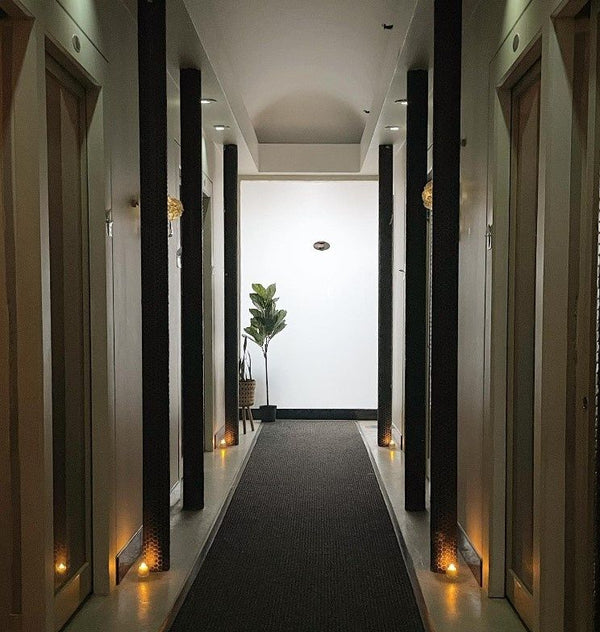 hallway-of-spa-jpg