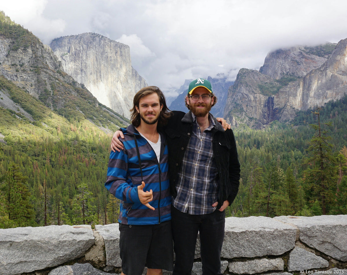 hang-loose-at-tunnel-view-leo-_-friend-yosemite-incadventures-2015-jpg
