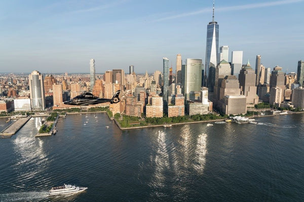 heliny-helicopter-and-boat-in-river