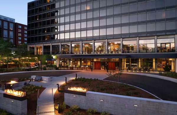 hotel-and-courtyard