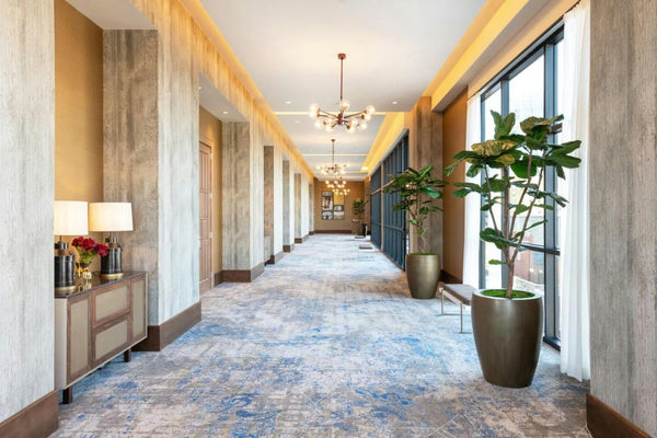 hotel-hallway-to-rooms