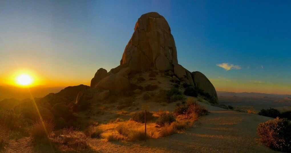 iconic-toms-thumb-hike-jpeg