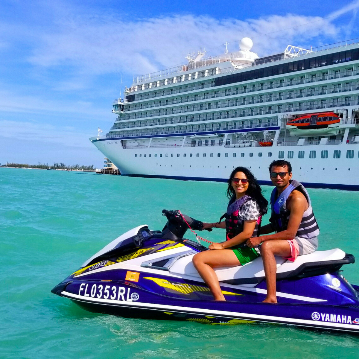 jetski-tour-departs-from-key-west-couple-with-cruise-ship-in-back-png