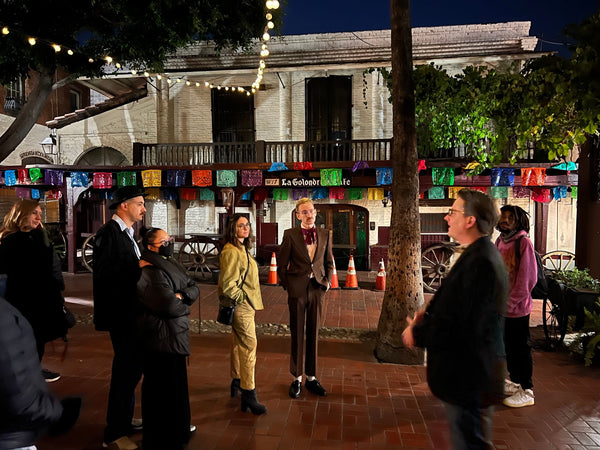 La Golondria Cafe group listening