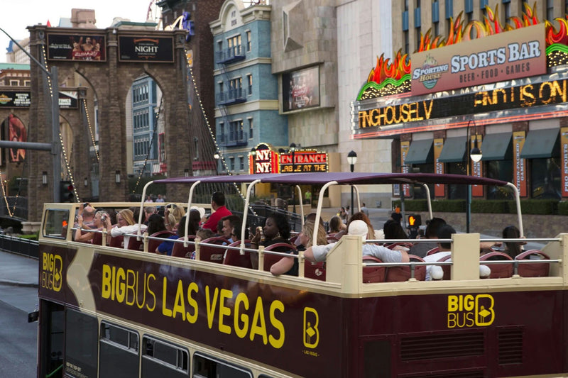 Las_Vegas_red bus