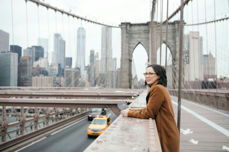 Brooklyn Bridge Photoshoot with a Professional Photographer