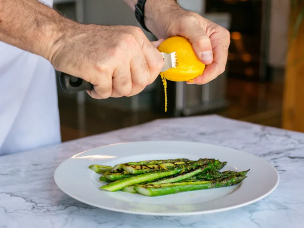 Lemon and asparagus.png