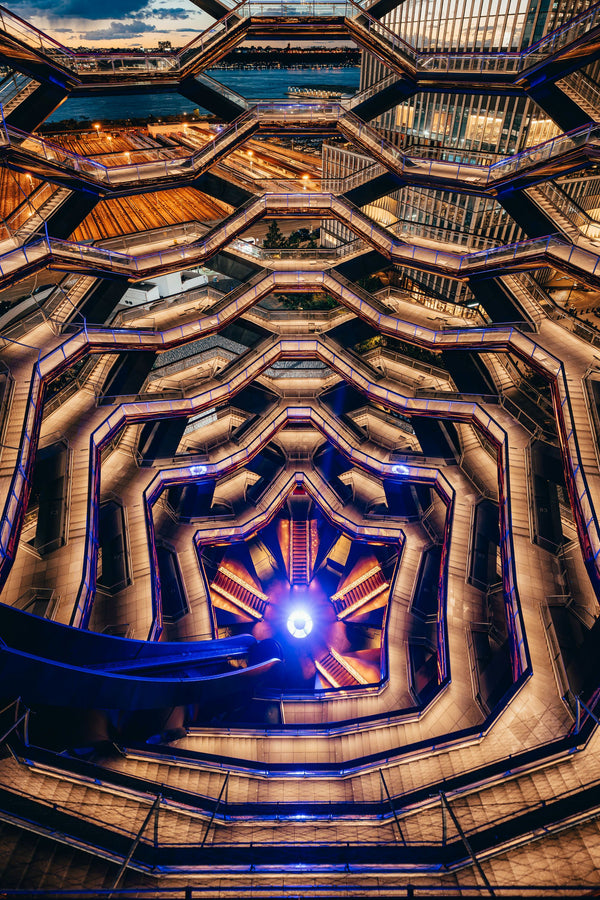 looking-inside-vessel