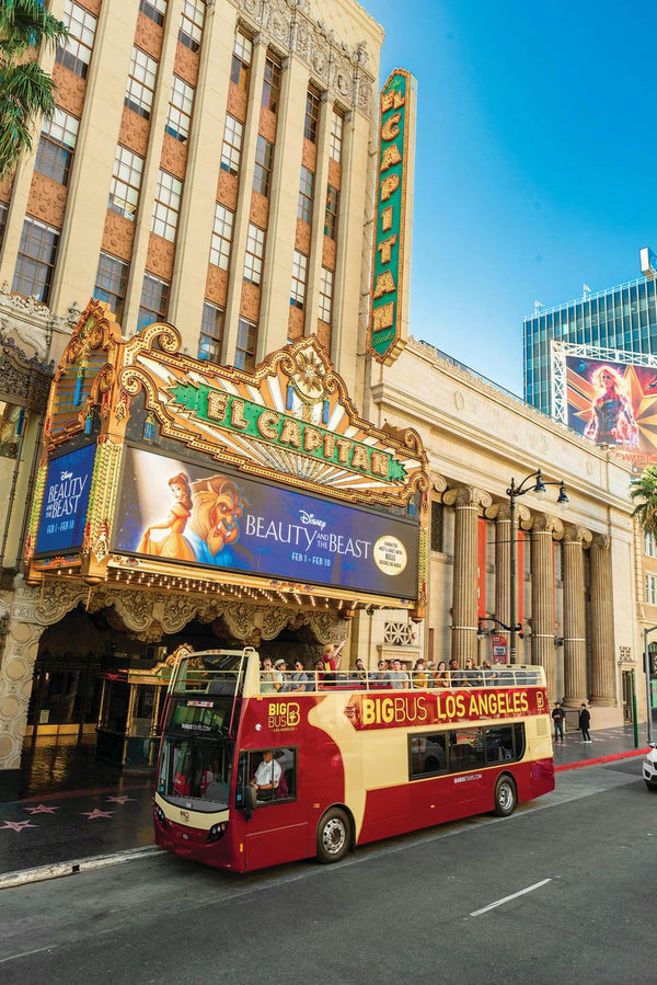 Los_Angeles_bus by theater.jpg