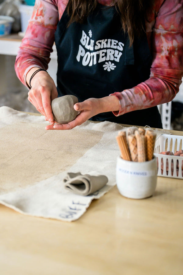 Making pottery by hand