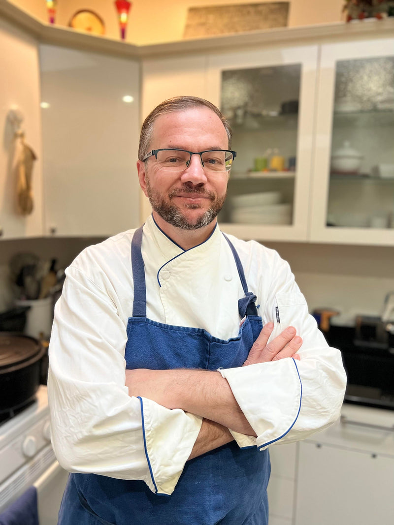 male-private-chef-in-kitchen
