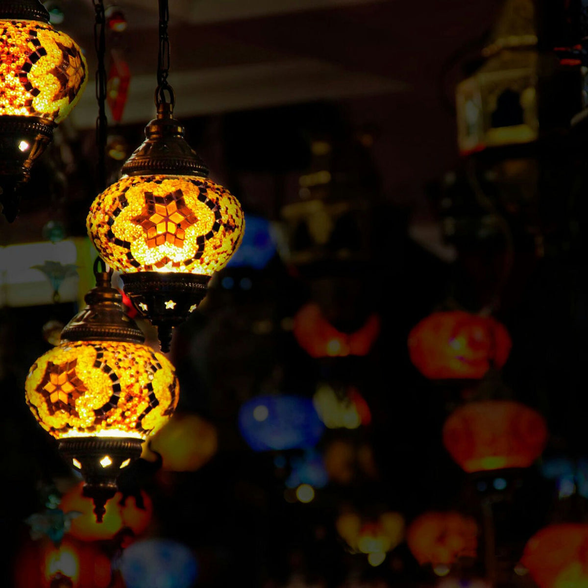 mosaic-lamps-hanging