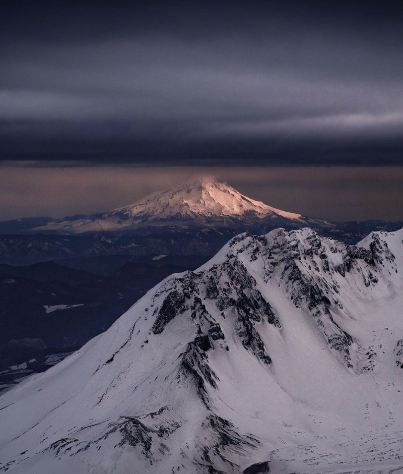 mount-hood-at-night