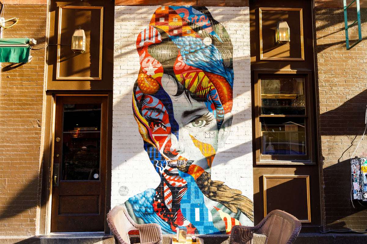 mural-of-woman