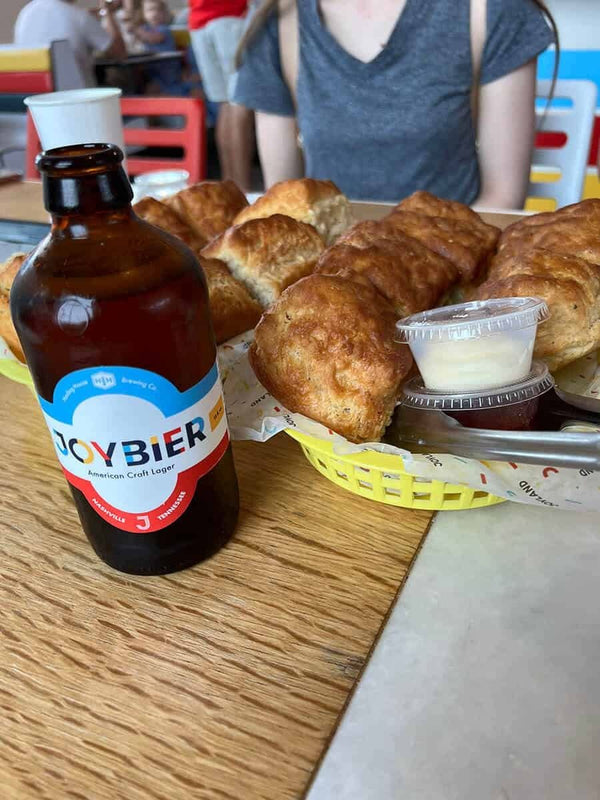 nashville food tour biscuits