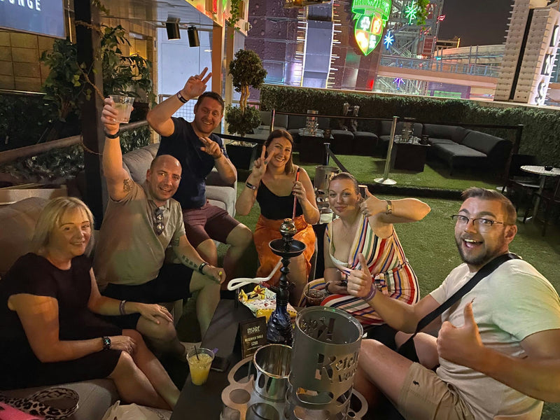 outdoor-bar-stop-with-group