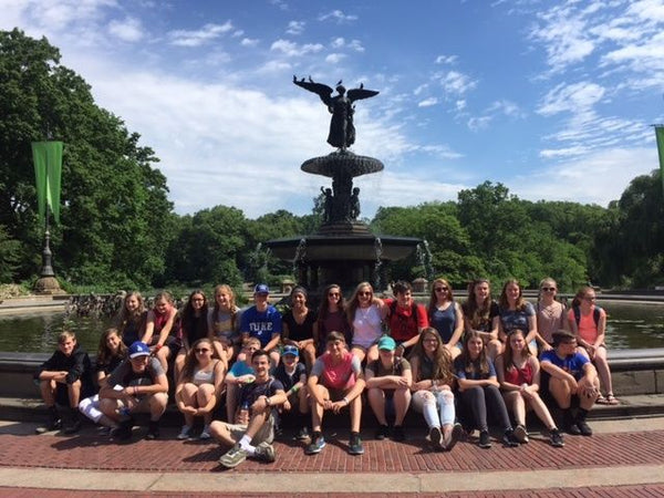 people-in-front-of-fountain-in-cp-jpg