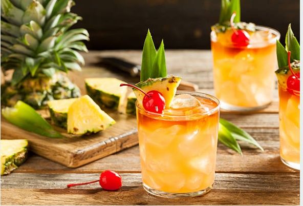 pineapple-cherry-cocktail