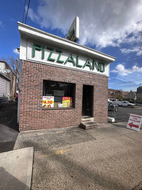 pizzaland-building