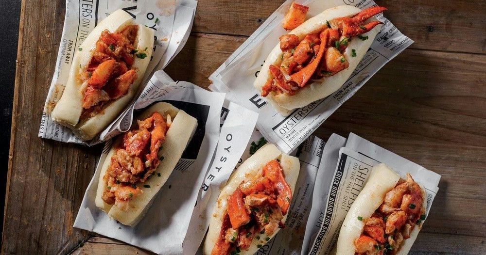 plated-lobster-on-boat