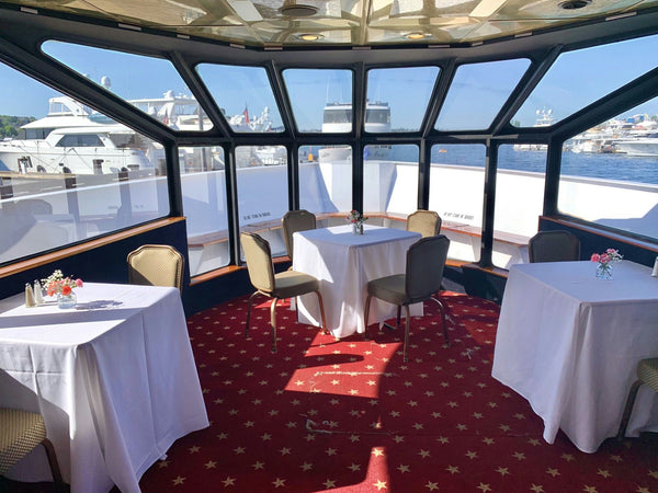 private-dining-on-boat