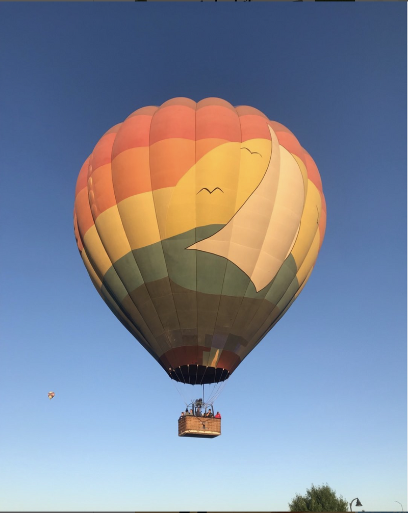 rainbow-hot-air-balloon