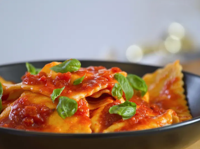 Ravioli Red Sauce.png
