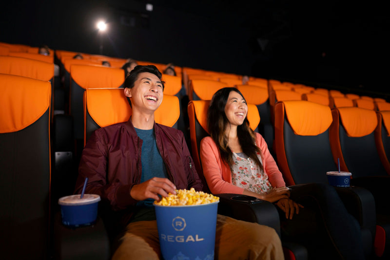 regalyorbalinda-asiancouple_1422-pepsi_3976x2652-jpg