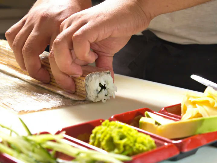 Rolling up Sushi