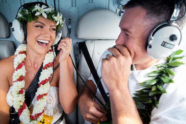 romantic-proposal-flight-oahu-rainbow-helicopters-oahu.jpg