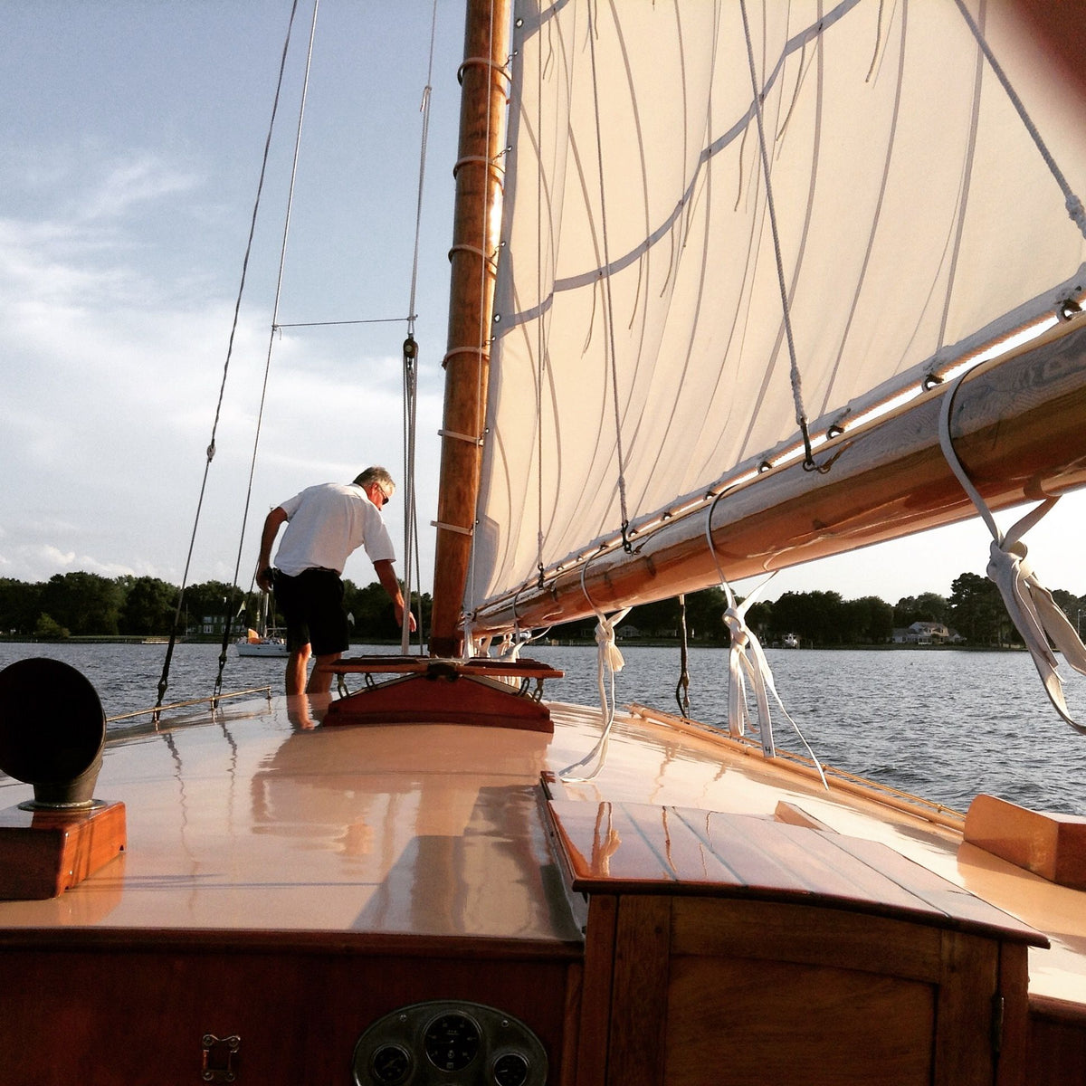 sail-selina-ii-st-michaels-md-boat-tour-raising-sails-jpg