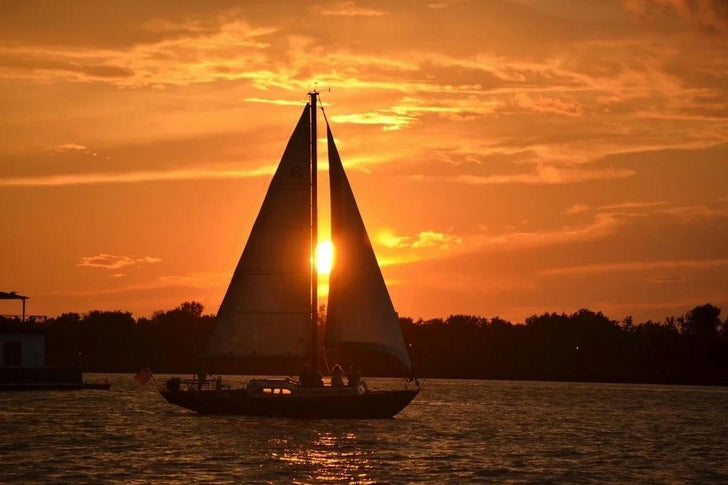 Private Sunset Harbor Sailing Tour from Jersey City