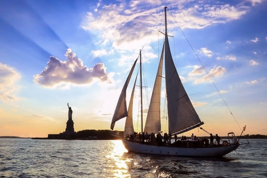 sailing-behind-statue-of-liberty