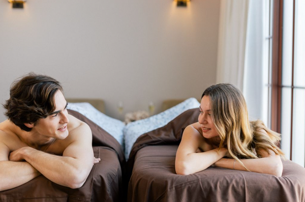 couple with chamagne at Ocean Pearl Spa