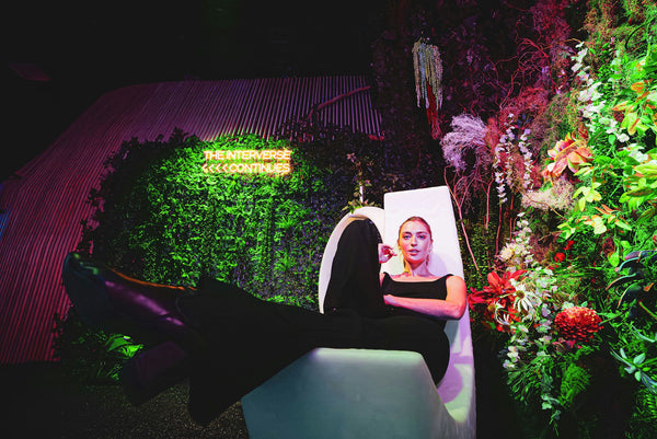 sitting-in-exhibit
