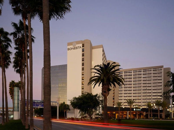 hotel cali 2 night.png