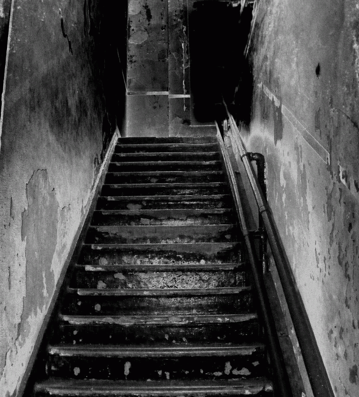 spooky-staircase