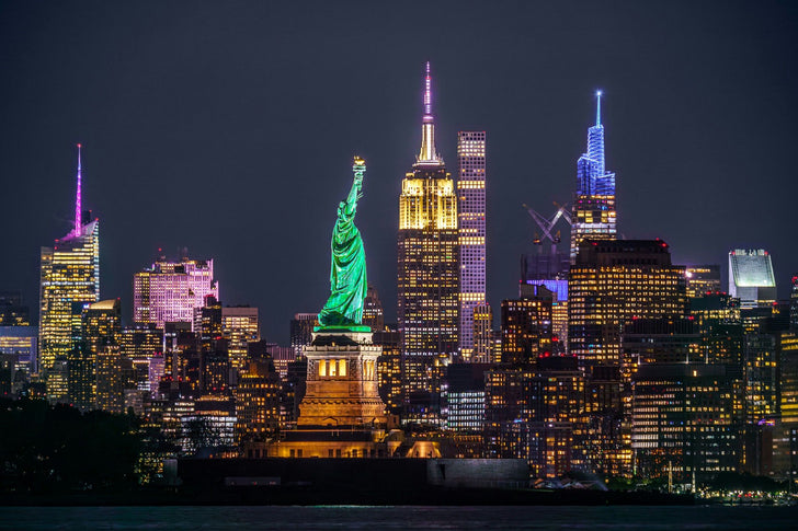 NYC Night Highlights Luxury Bus Tour
