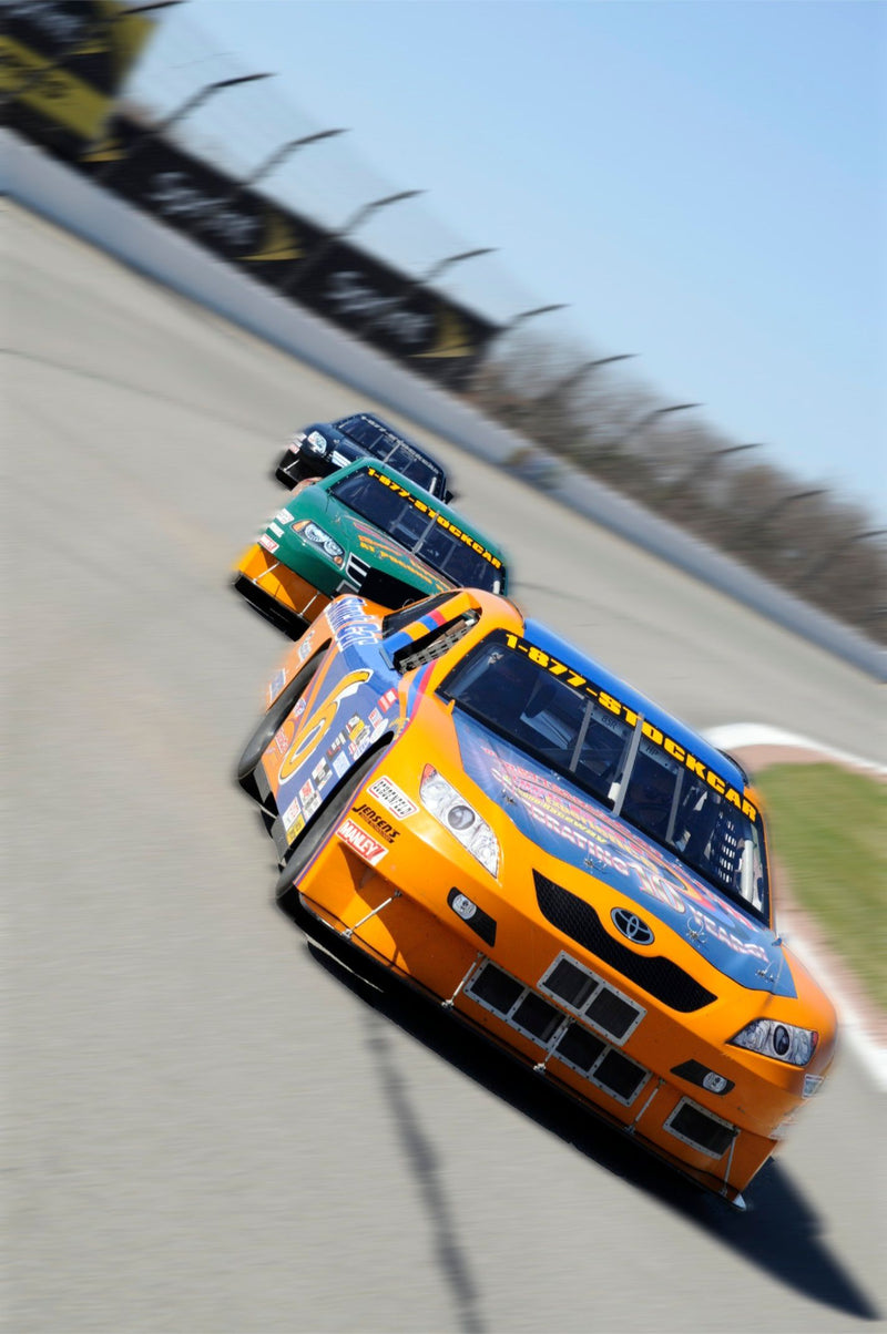 stock-cars-racing-orange-green-car