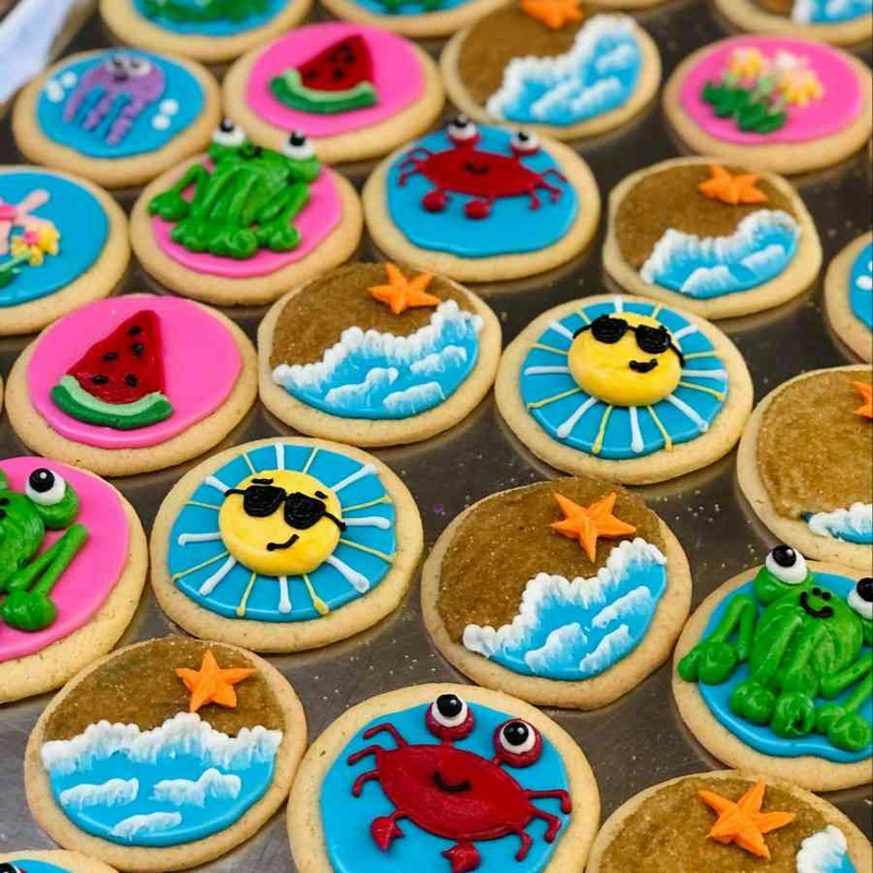 summer cookie decorating suns and crabs