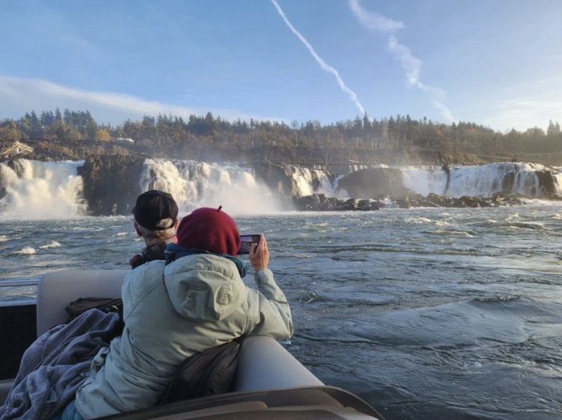 taking-photo-of-waterfall