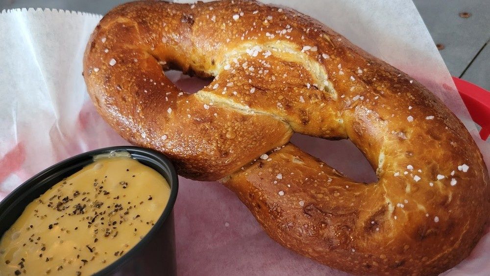 ten10-pretzel-jpg