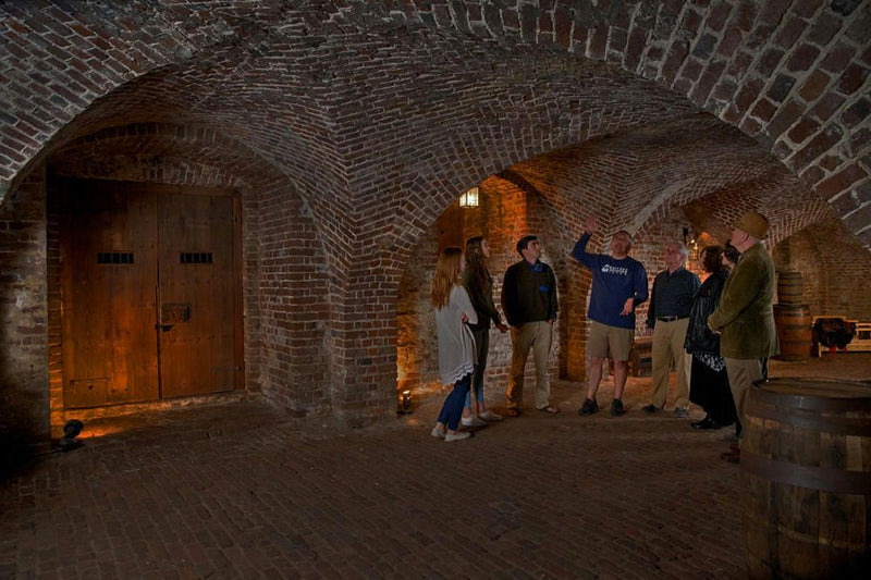 the-charleston-ghost-and-dungeon-tour-guide-giving-history-of-dungeon-jpeg