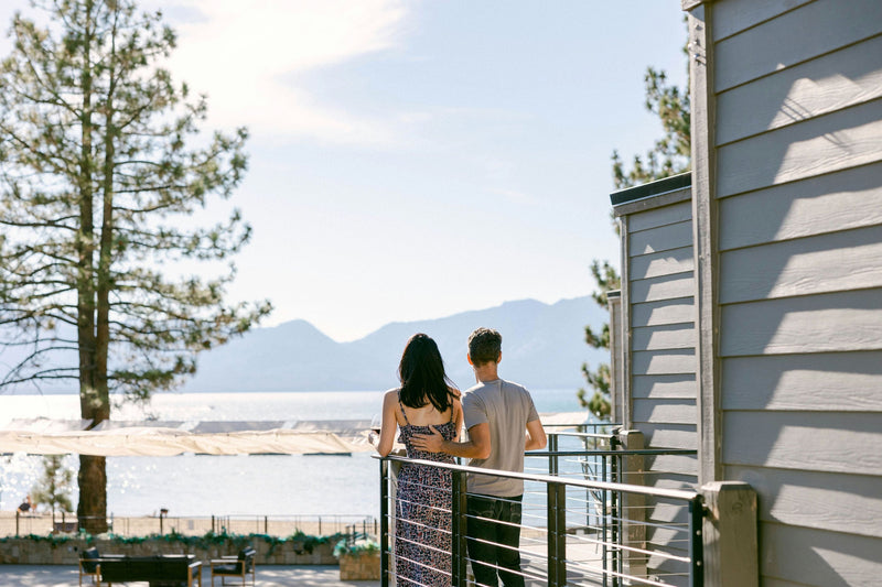 the-landing-lake-tahoe-dining-getaway-couple-lakeside.jpg